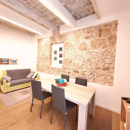 Casanova Apartment *